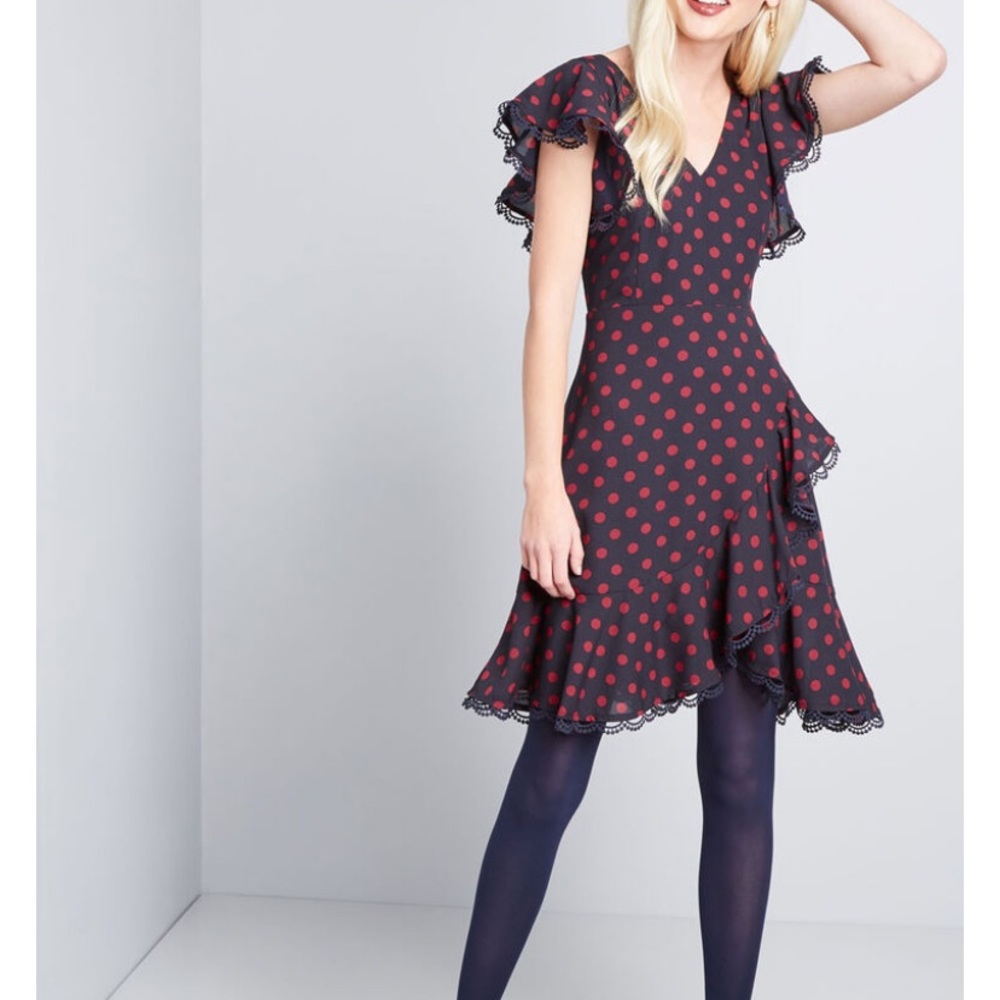Voiced vivacity ruffle dress sz 4
